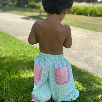The "Popcorn Play" Trousers — Floral